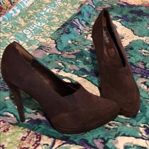 Charles by Charles David Brown Suede Pumps Size 8
